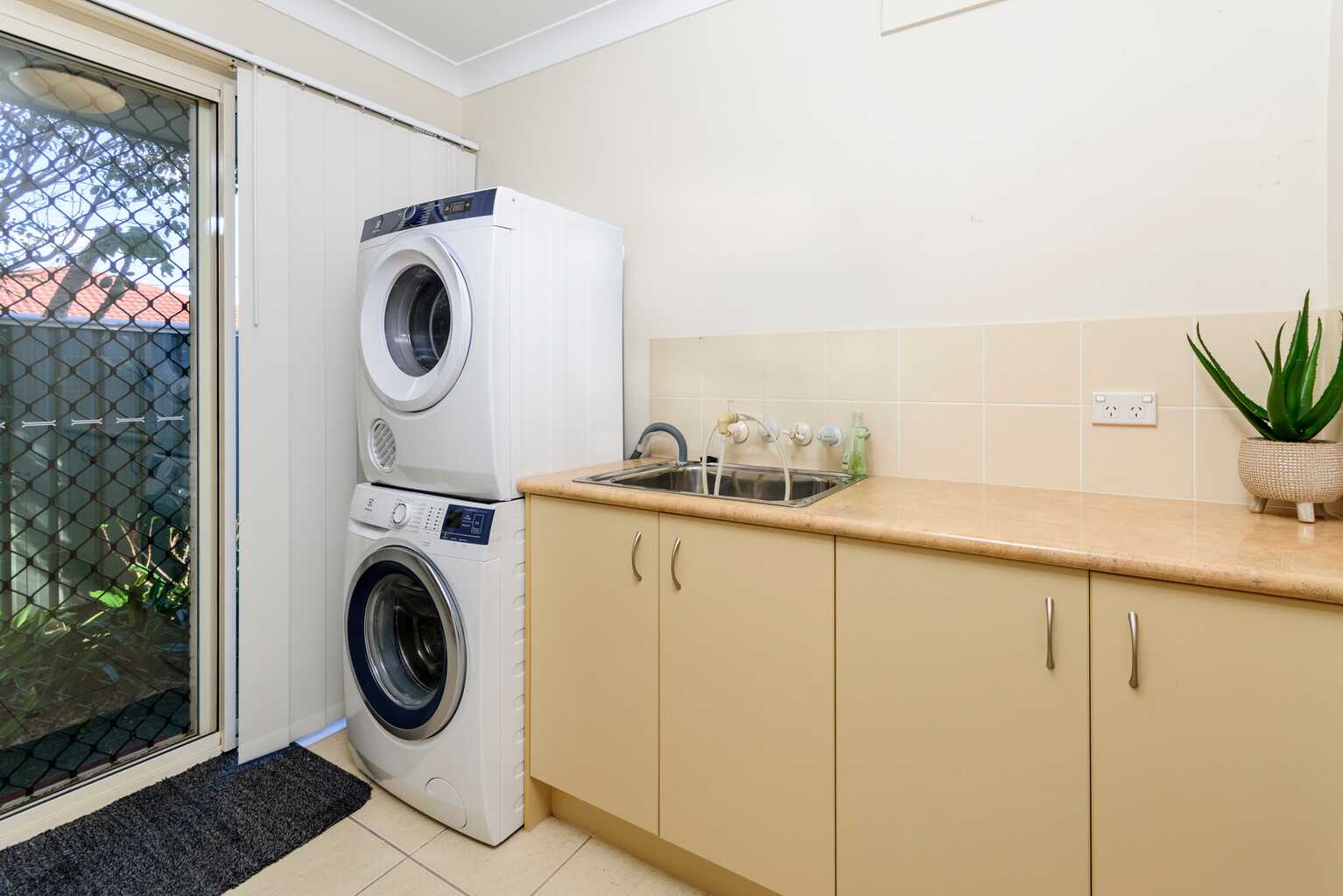 4 Cooee Court Deception Bay 4 Cooee Court Deception Bay