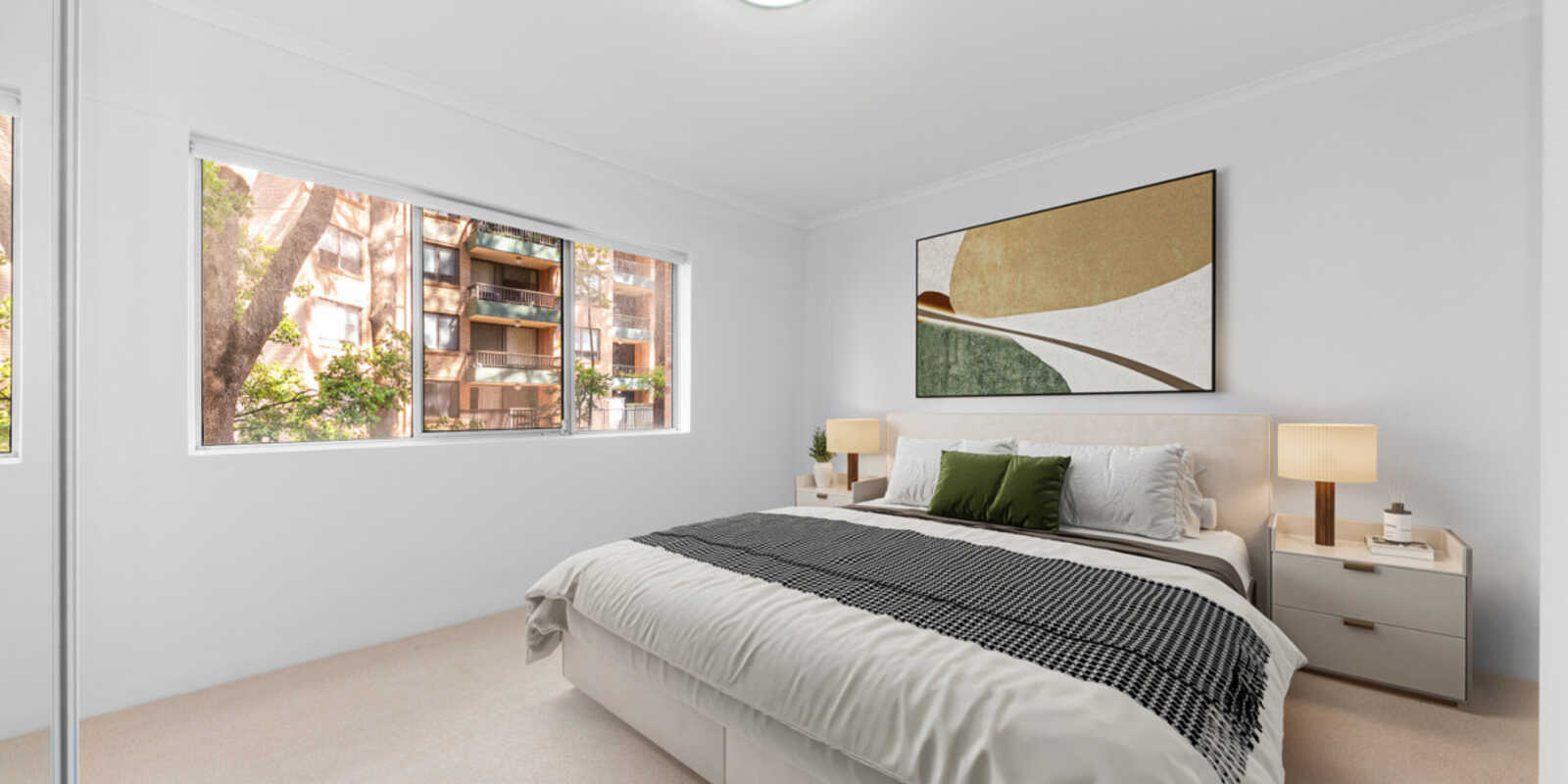 16/2 Parkside Lane Chatswood