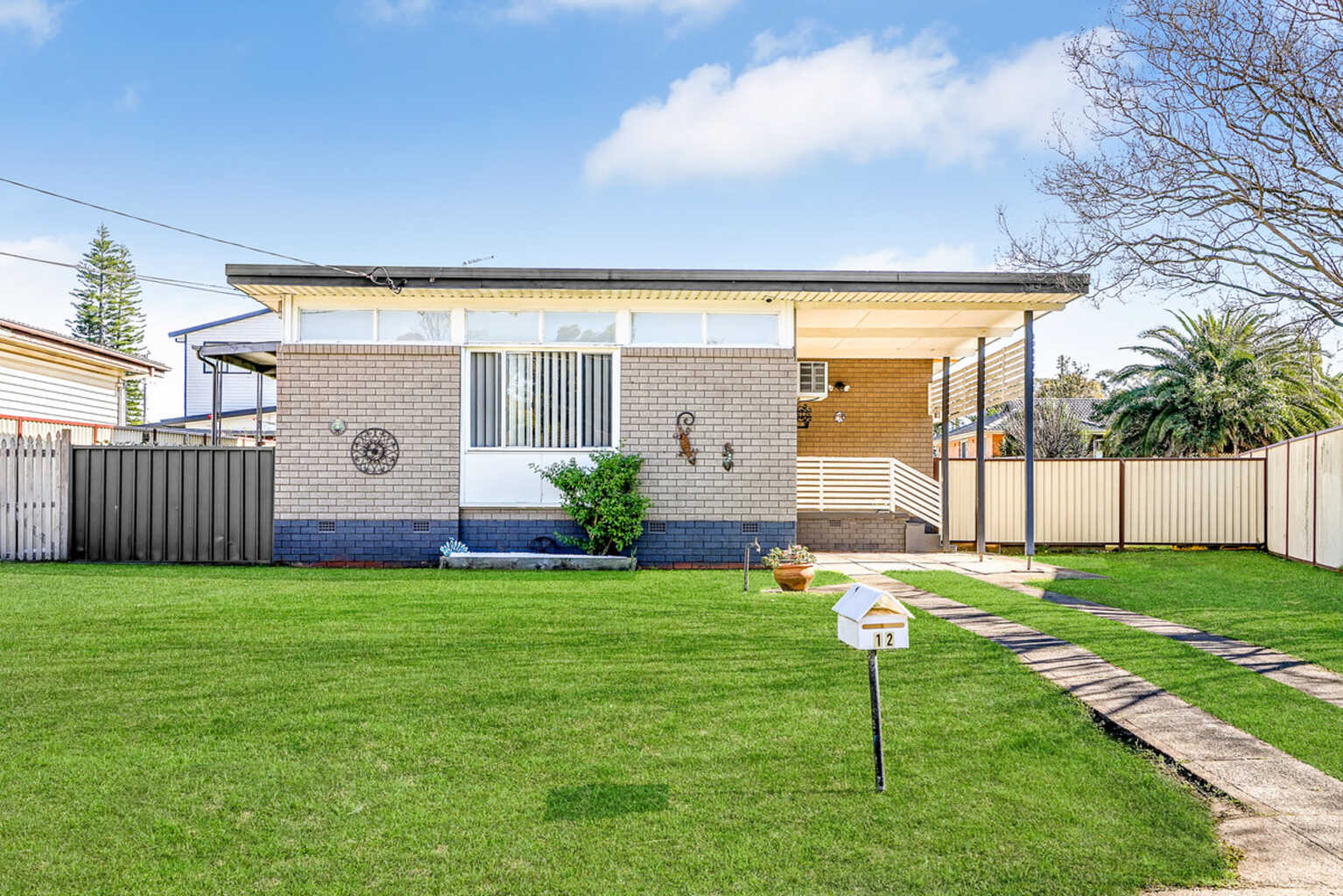 12 Picot Place Blackett 12 Picot Place Blackett