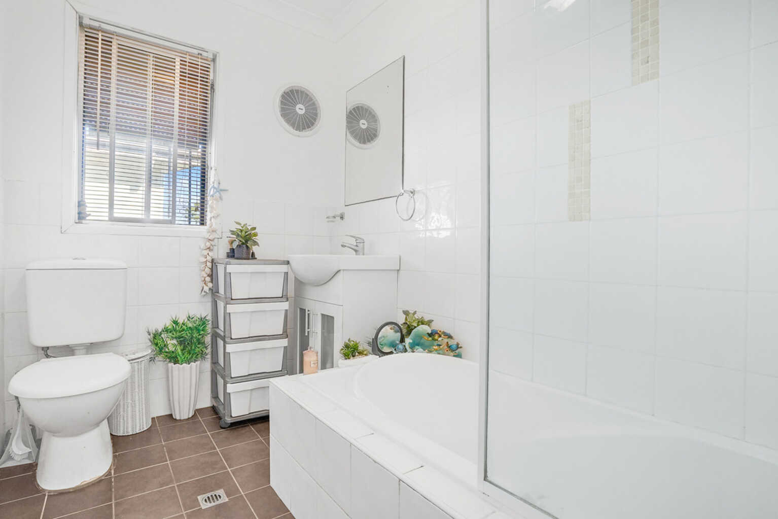 12 Picot Place Blackett 12 Picot Place Blackett