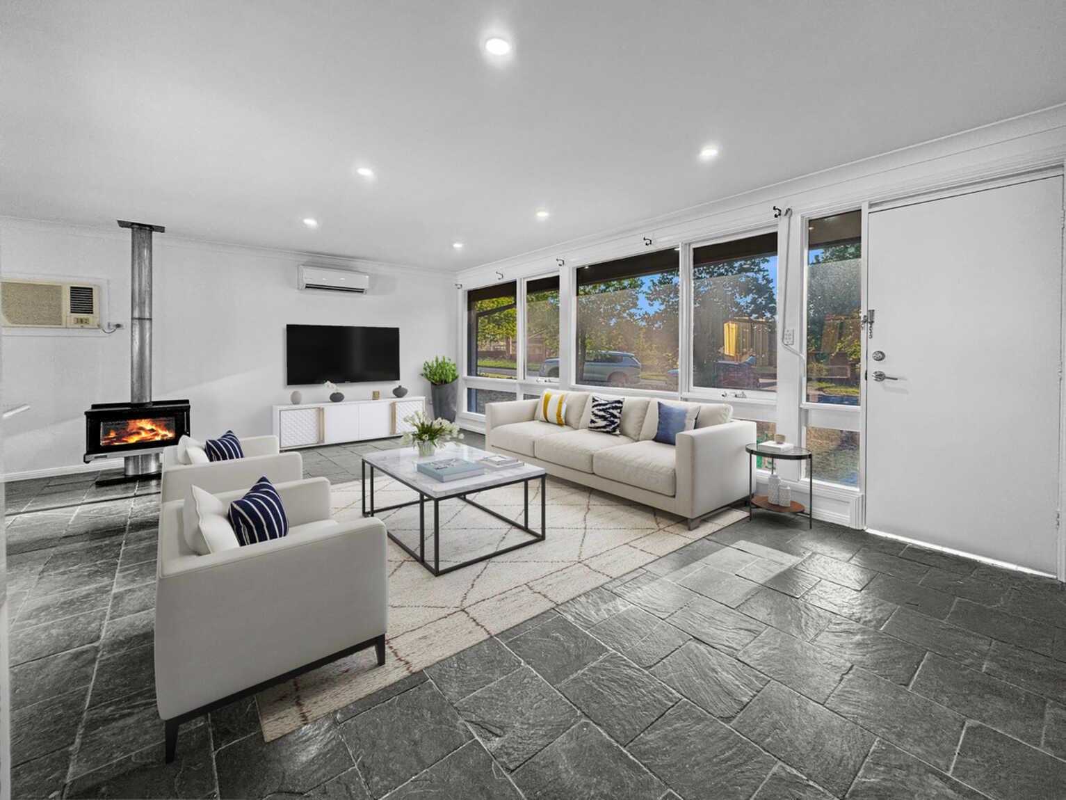 40 Pecks Road North Richmond