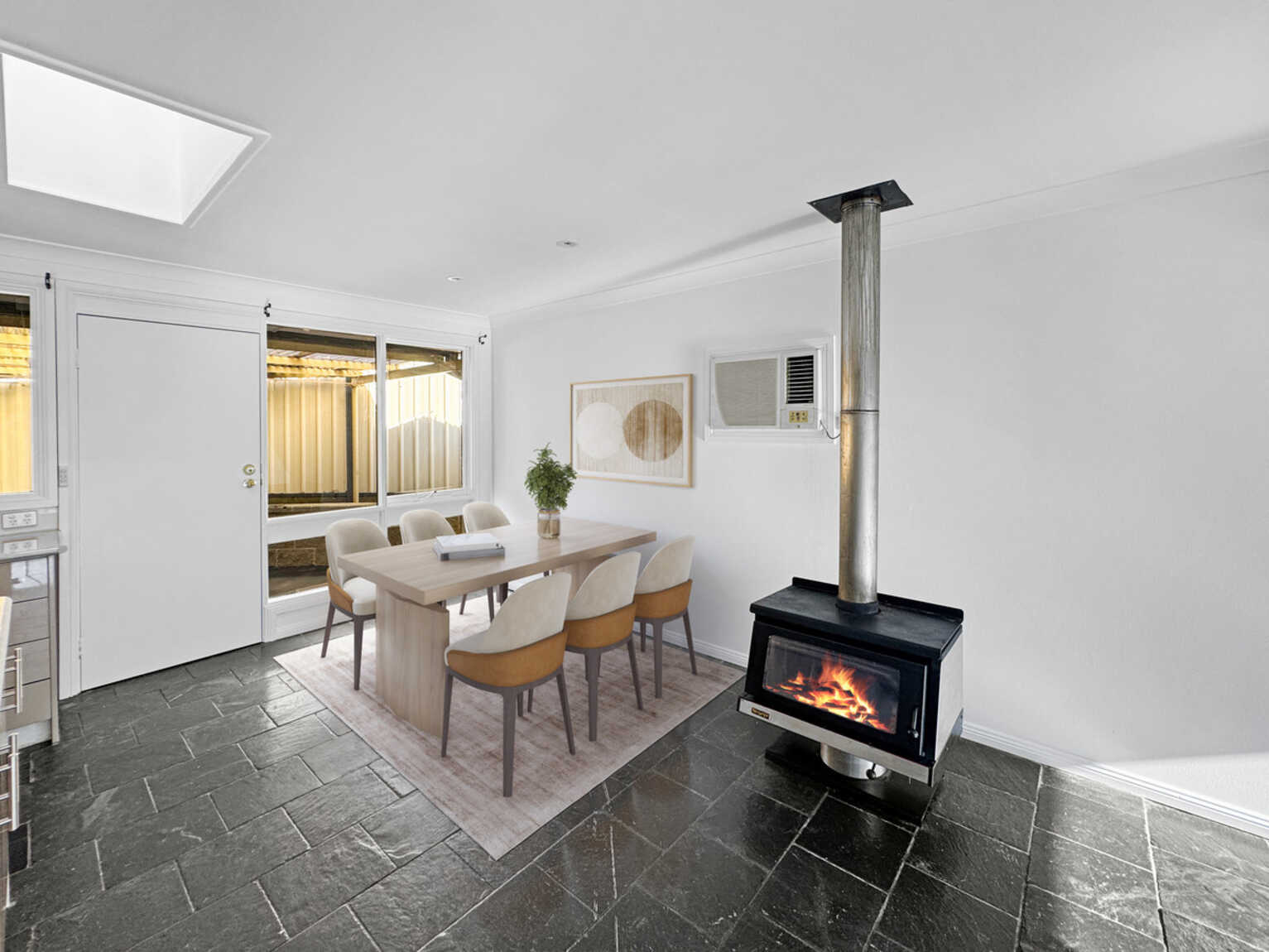 40 Pecks Road North Richmond