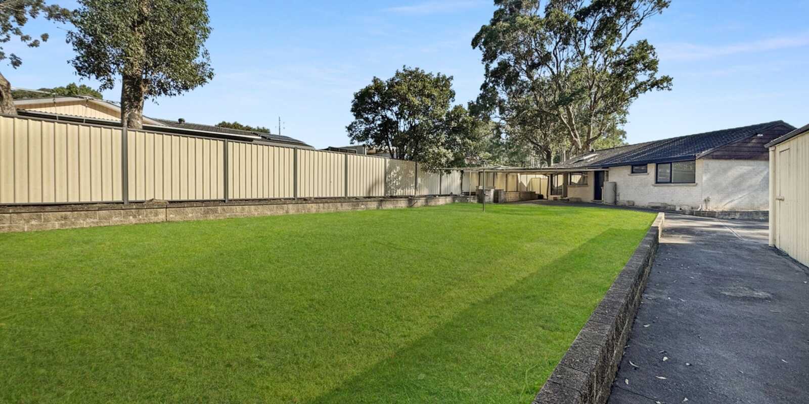 40 Pecks Road North Richmond