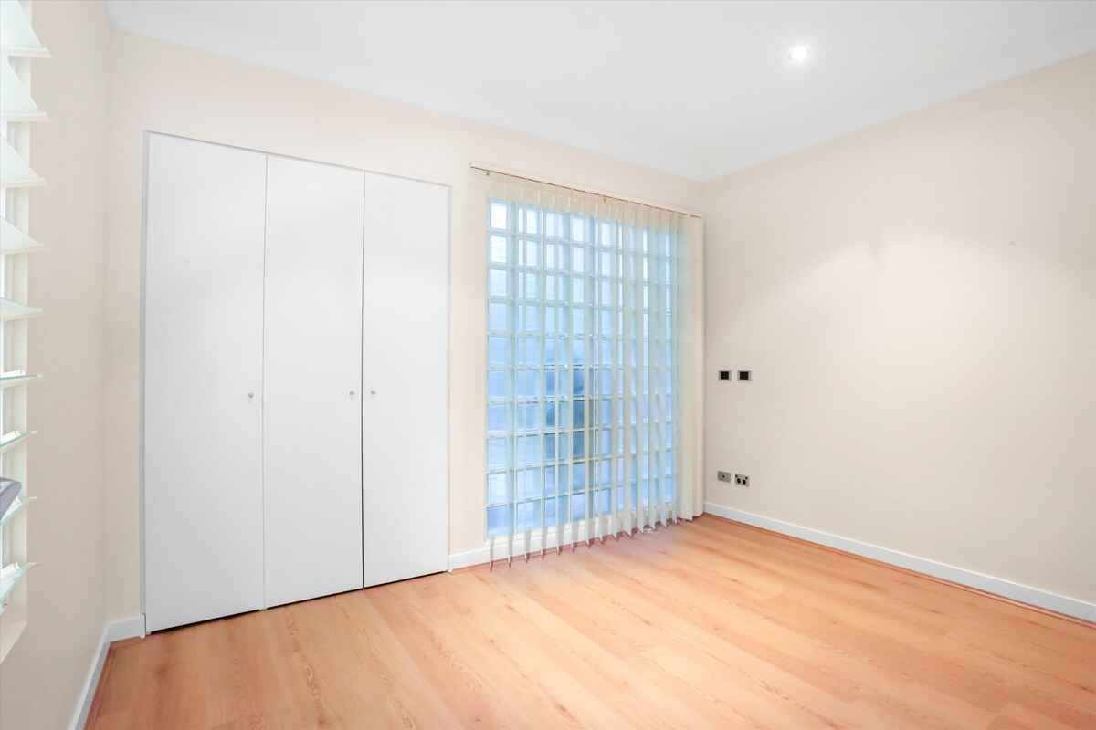 C5/18 Jacques St Chatswood