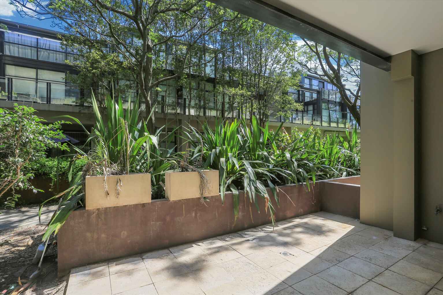 C5/18 Jacques St Chatswood