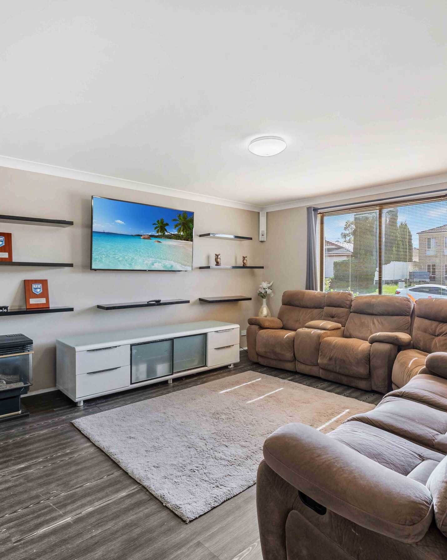 94 Greenway Drive West Hoxton, Hoxton - Thumbnail 2