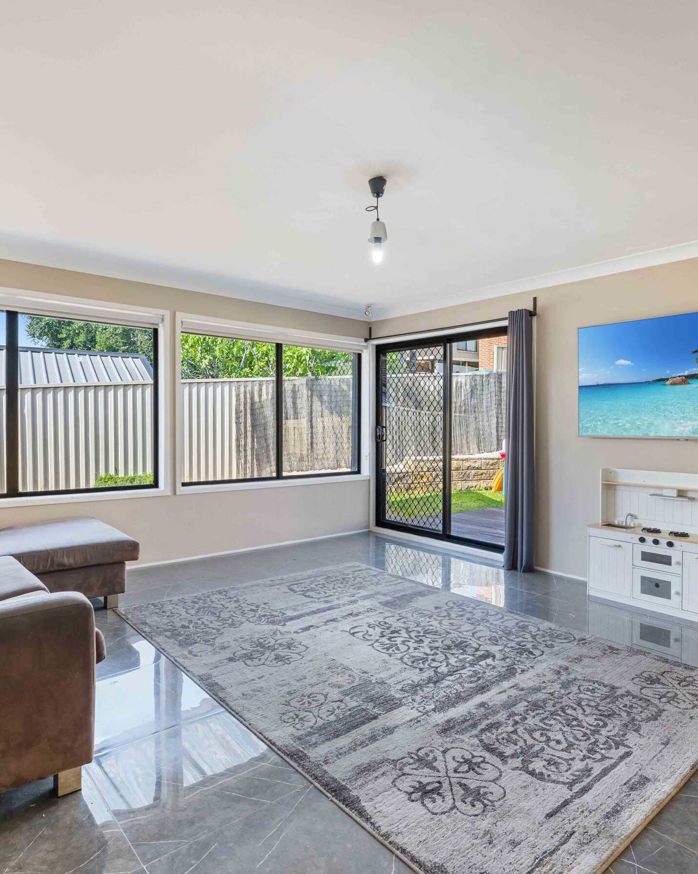94 Greenway Drive West Hoxton, Hoxton - Thumbnail 7