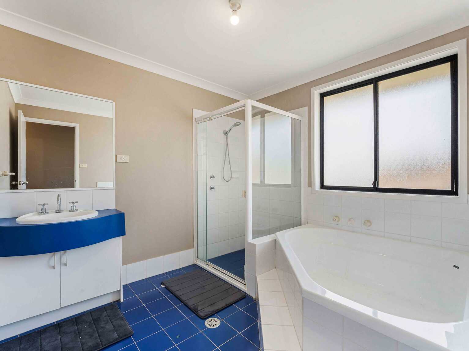 94 Greenway Drive West Hoxton 94 Greenway Drive West Hoxton