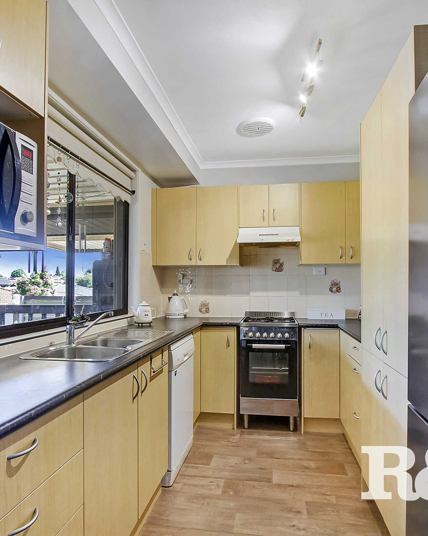 6 Kasie Place St Clair, Clair - Thumbnail 2
