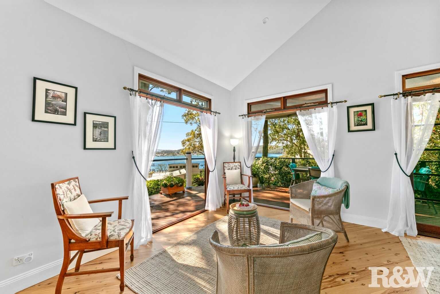 43 High View Road Pretty Beach 43 High View Road Pretty Beach