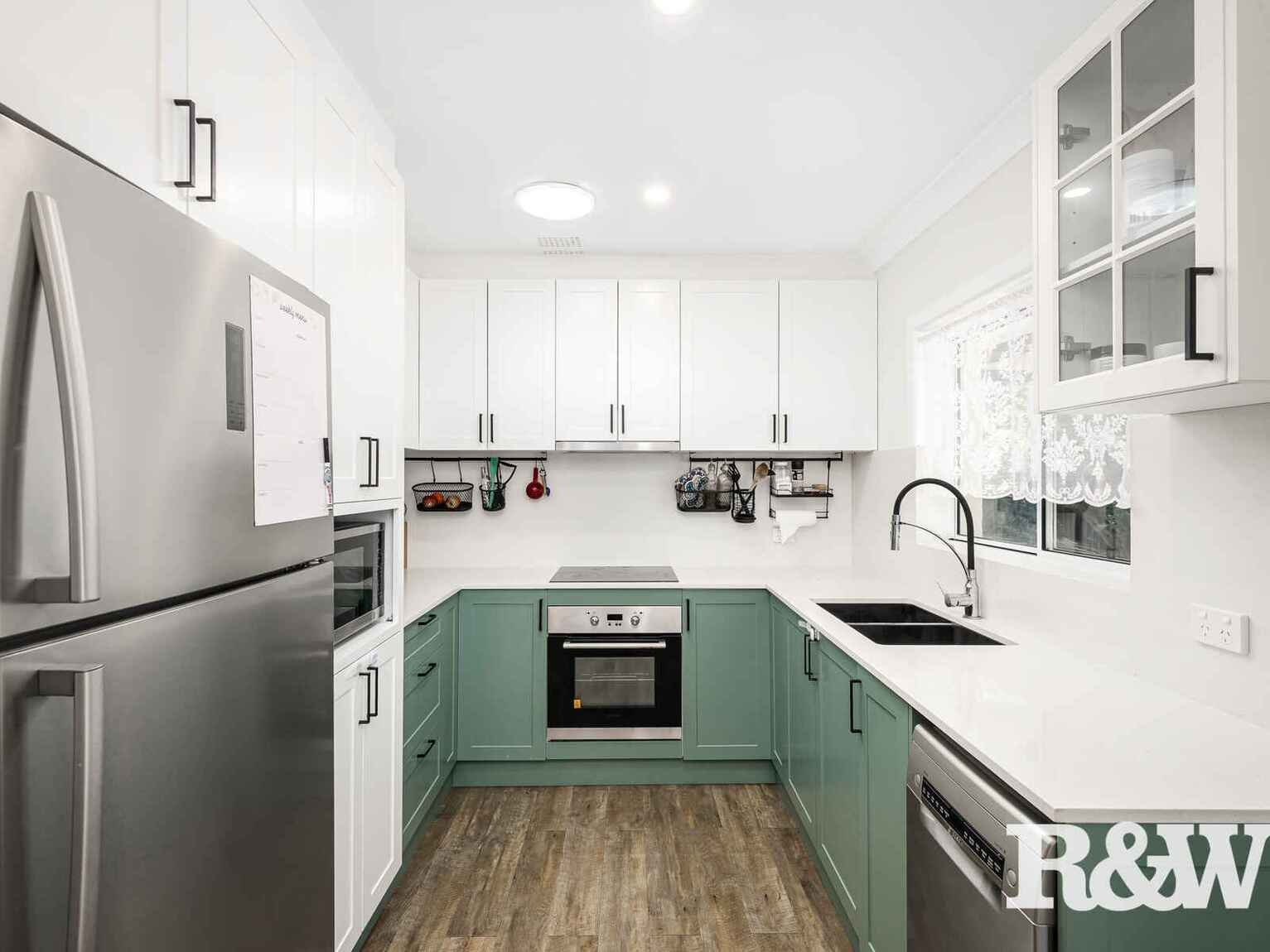 7 Kiwi Place Lethbridge Park