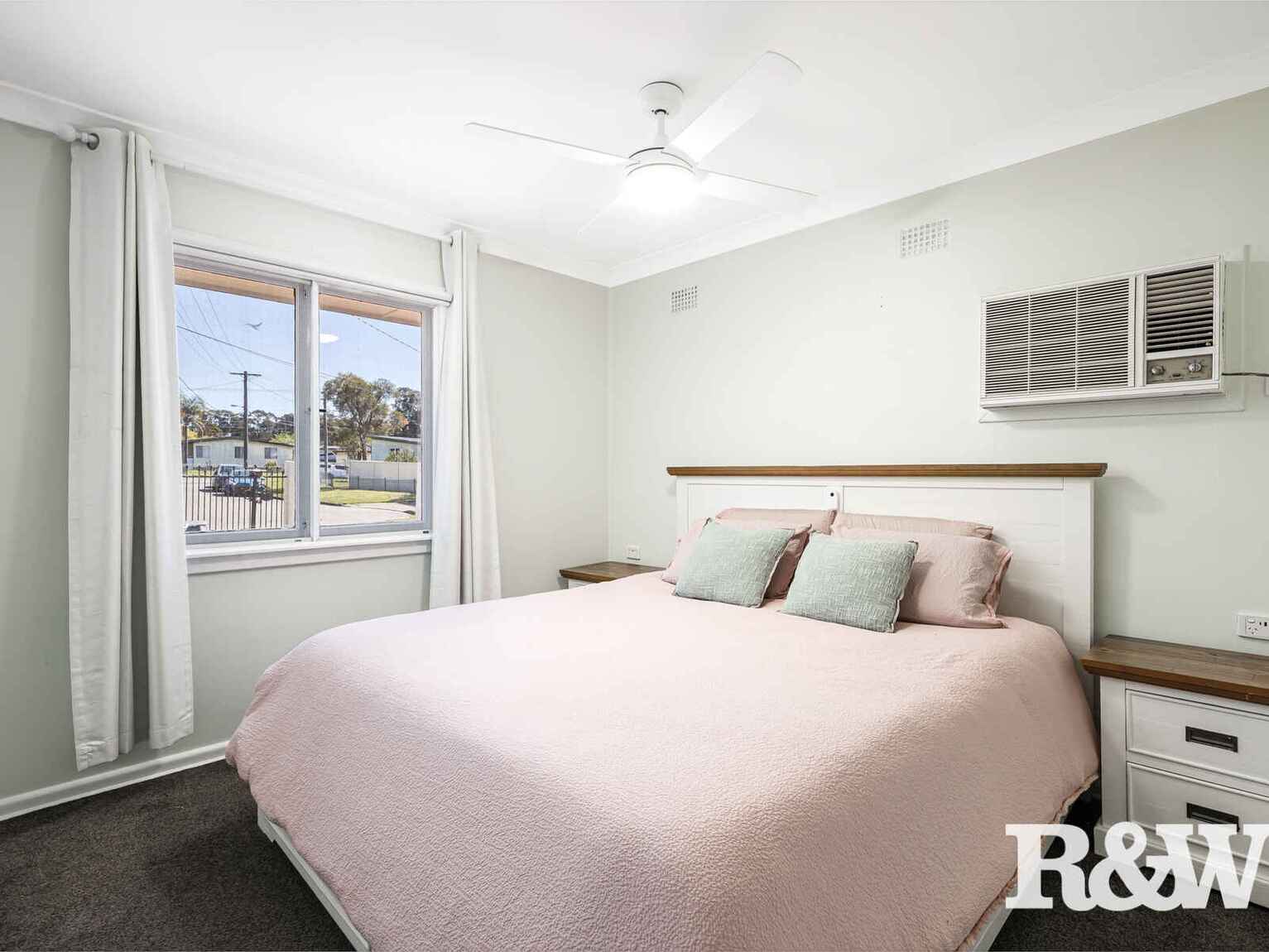 7 Kiwi Place Lethbridge Park