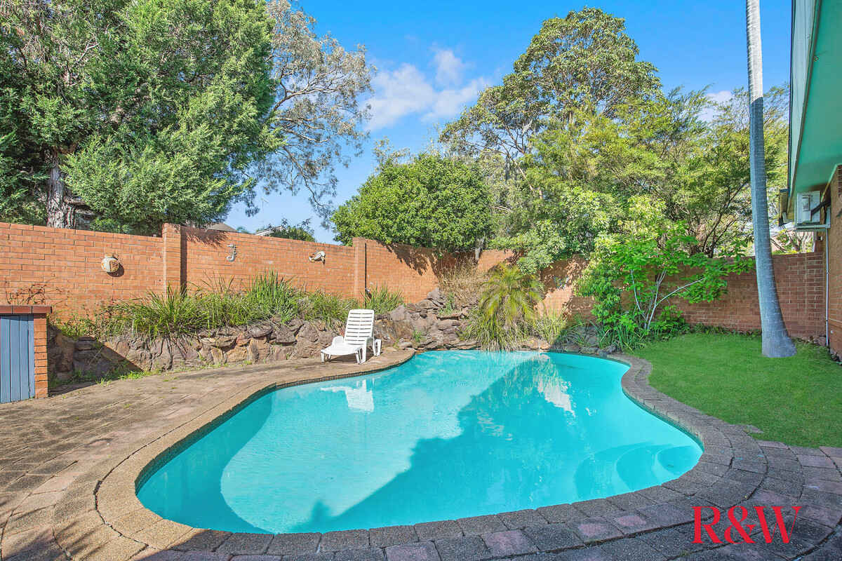 16 Kinarra Avenue Kellyville