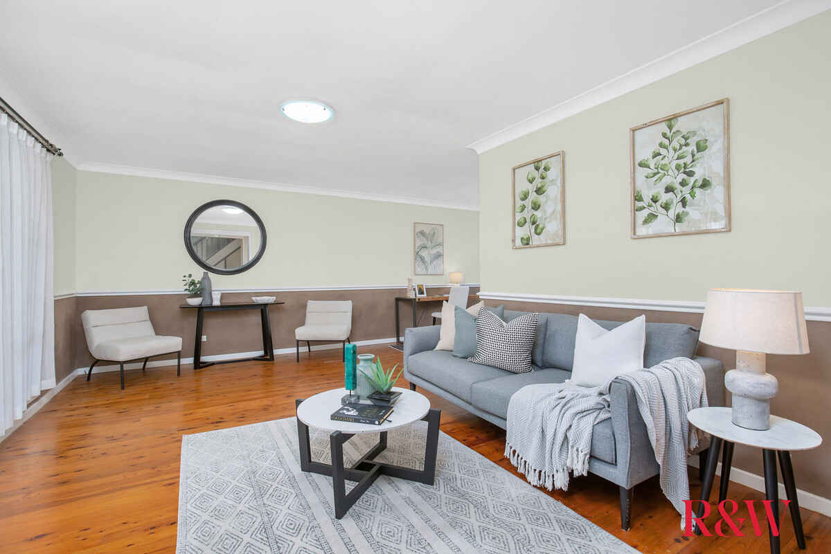 16 Kinarra Avenue Kellyville