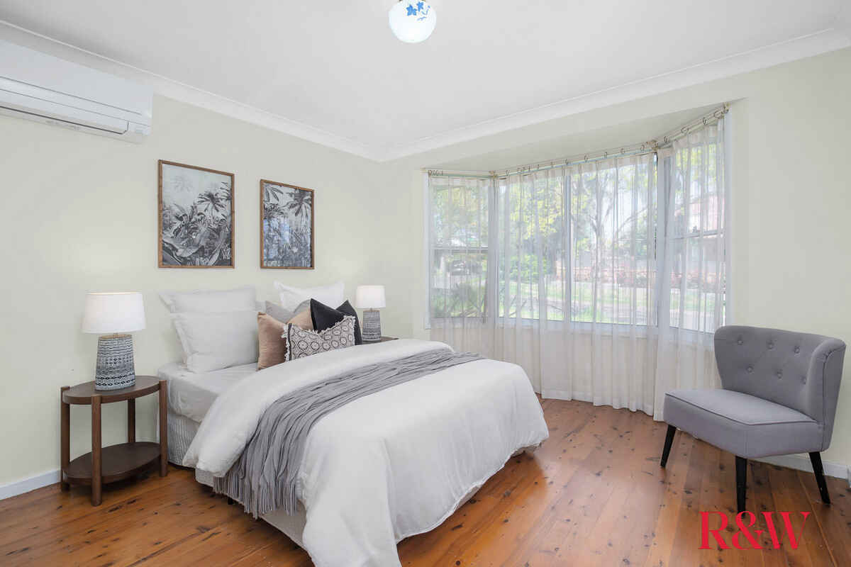 16 Kinarra Avenue Kellyville