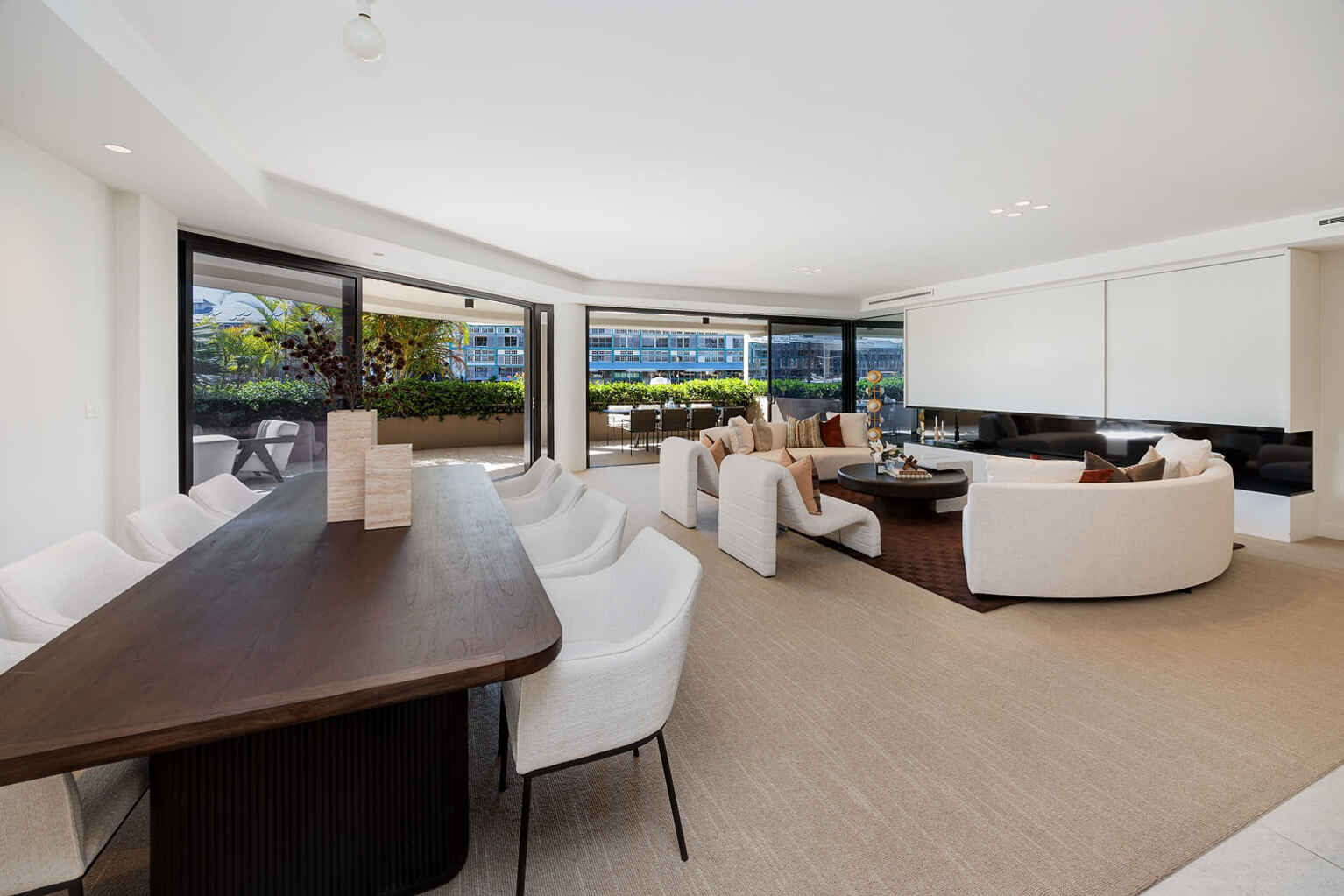 10/10 Lincoln Crescent Woolloomooloo