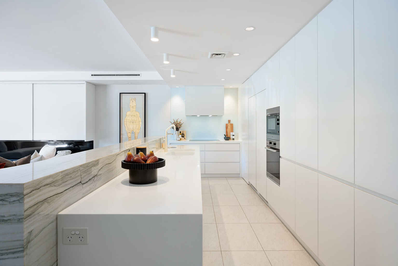 10/10 Lincoln Crescent Woolloomooloo