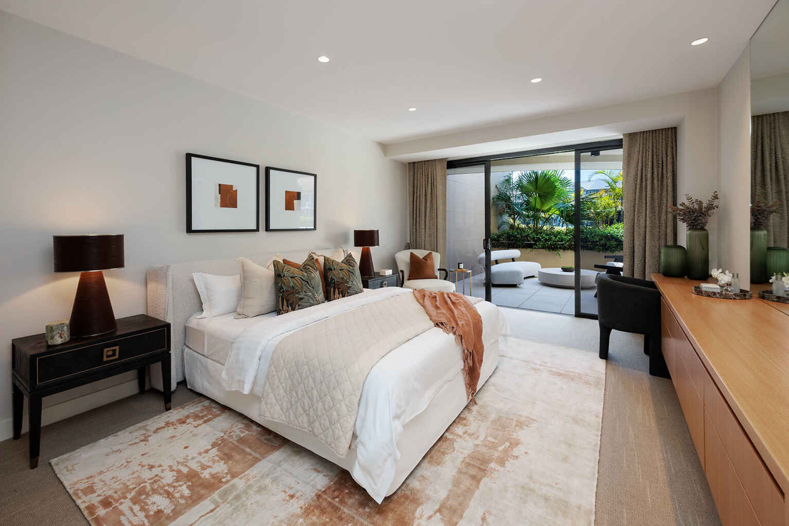 10/10 Lincoln Crescent Woolloomooloo