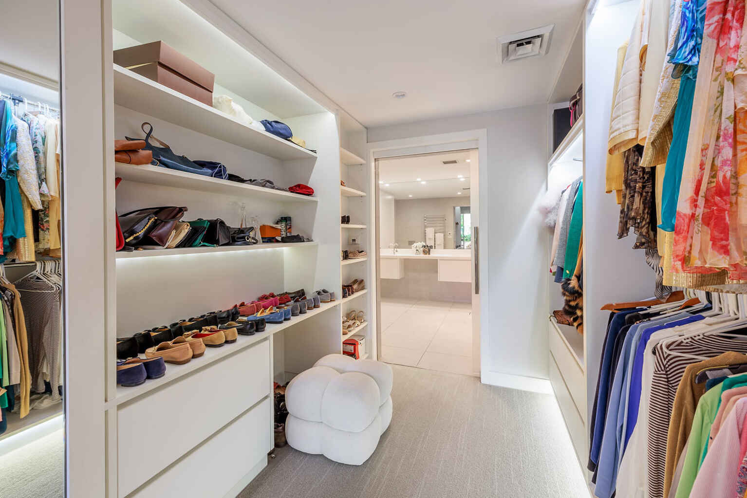 10/10 Lincoln Crescent Woolloomooloo