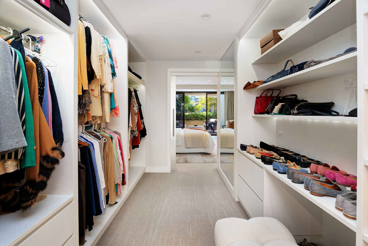 10/10 Lincoln Crescent Woolloomooloo