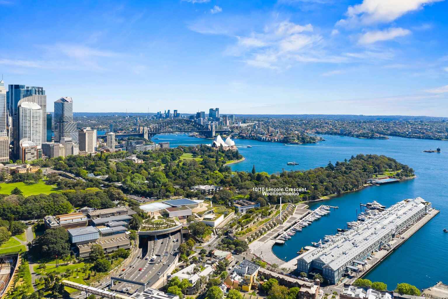 10/10 Lincoln Crescent Woolloomooloo