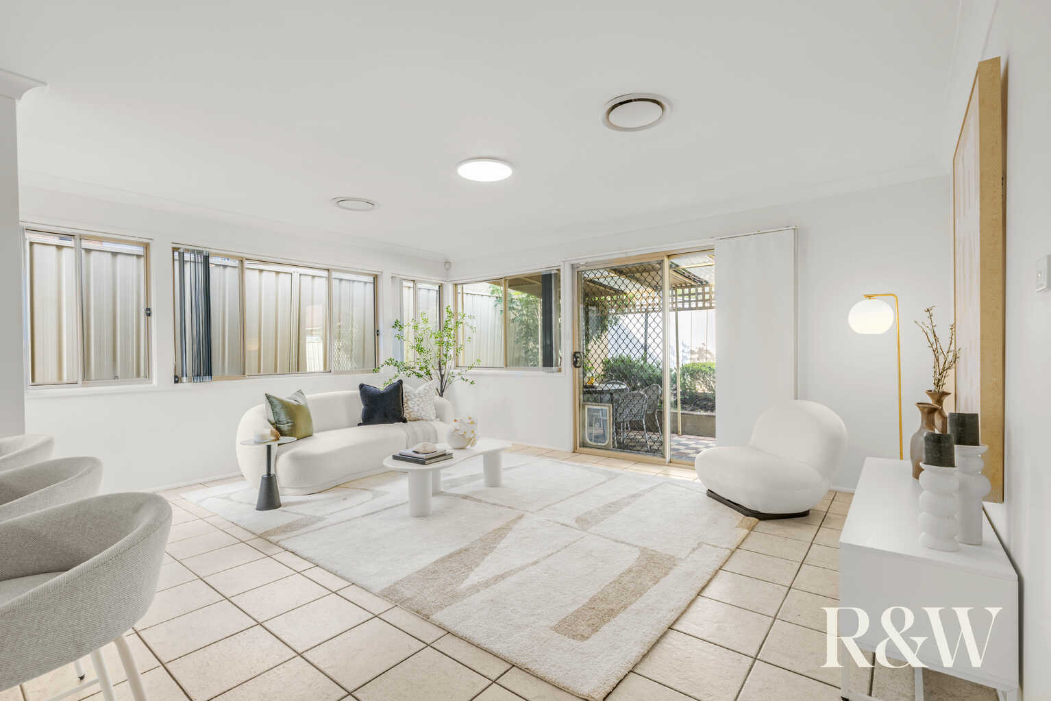 24 LORD ELDON DRIVE Harrington Park 24 LORD ELDON DRIVE Harrington Park
