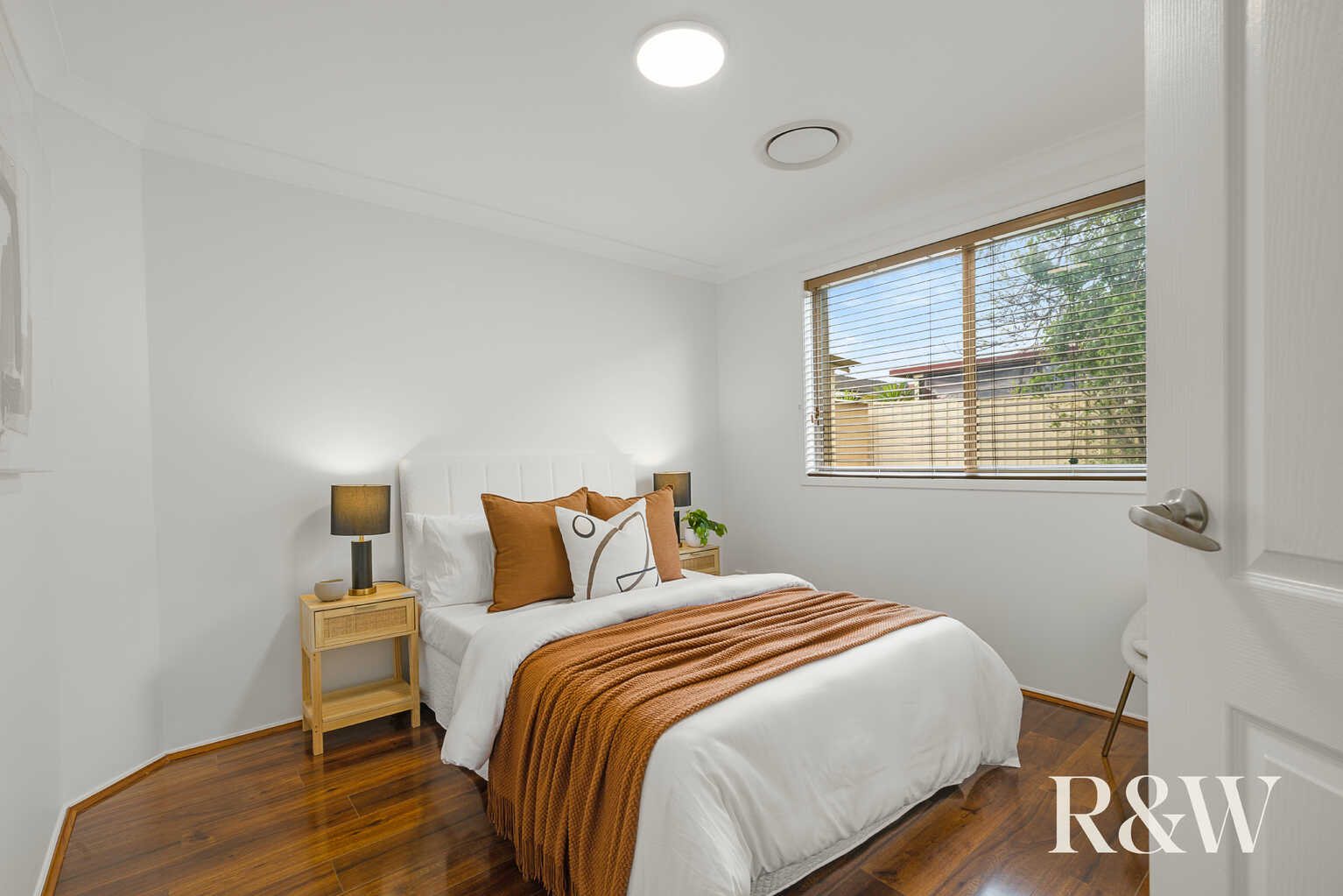 24 LORD ELDON DRIVE Harrington Park 24 LORD ELDON DRIVE Harrington Park