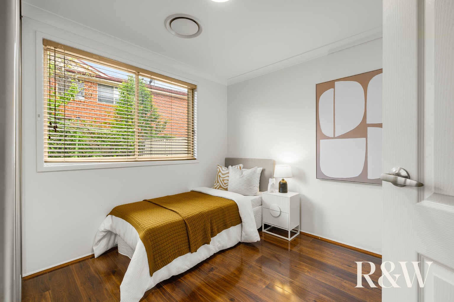 24 LORD ELDON DRIVE Harrington Park 24 LORD ELDON DRIVE Harrington Park