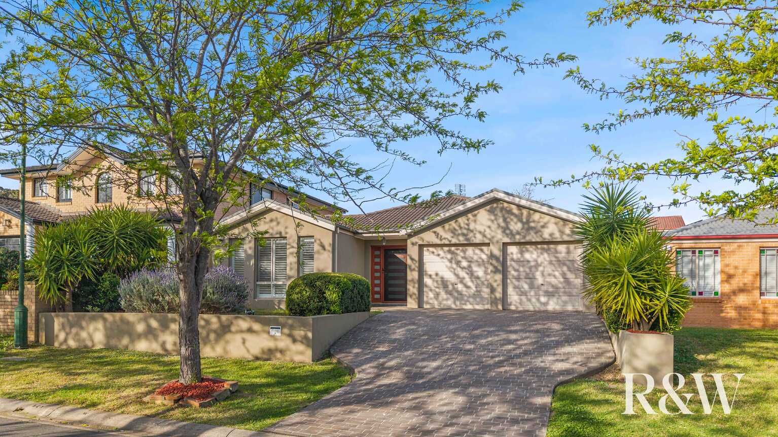 24 LORD ELDON DRIVE Harrington Park 24 LORD ELDON DRIVE Harrington Park