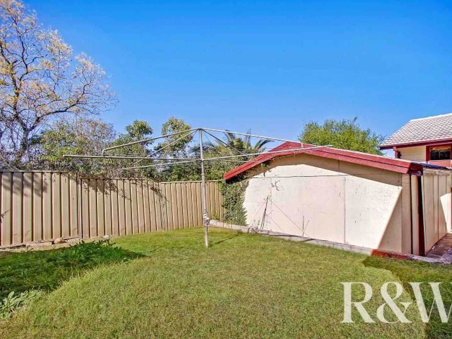 20 Mikkelsen Avenue Tregear