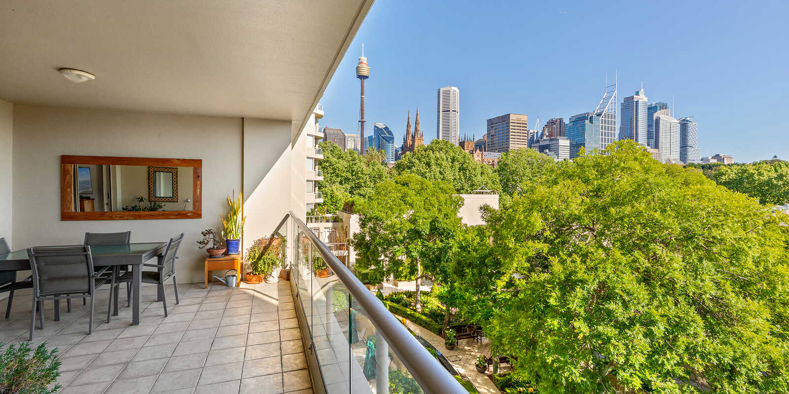 310/63 Crown Street Woolloomooloo 310/63 Crown Street Woolloomooloo