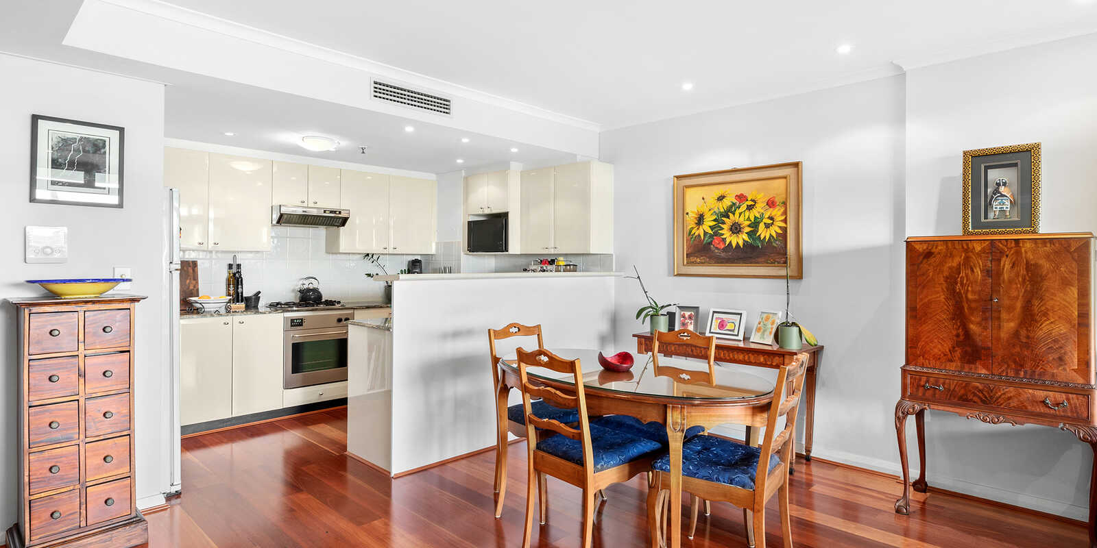 310/63 Crown Street Woolloomooloo 310/63 Crown Street Woolloomooloo