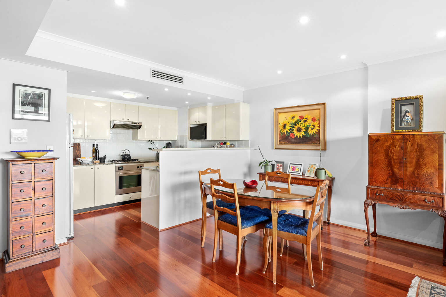 310/63 Crown Street Woolloomooloo 310/63 Crown Street Woolloomooloo