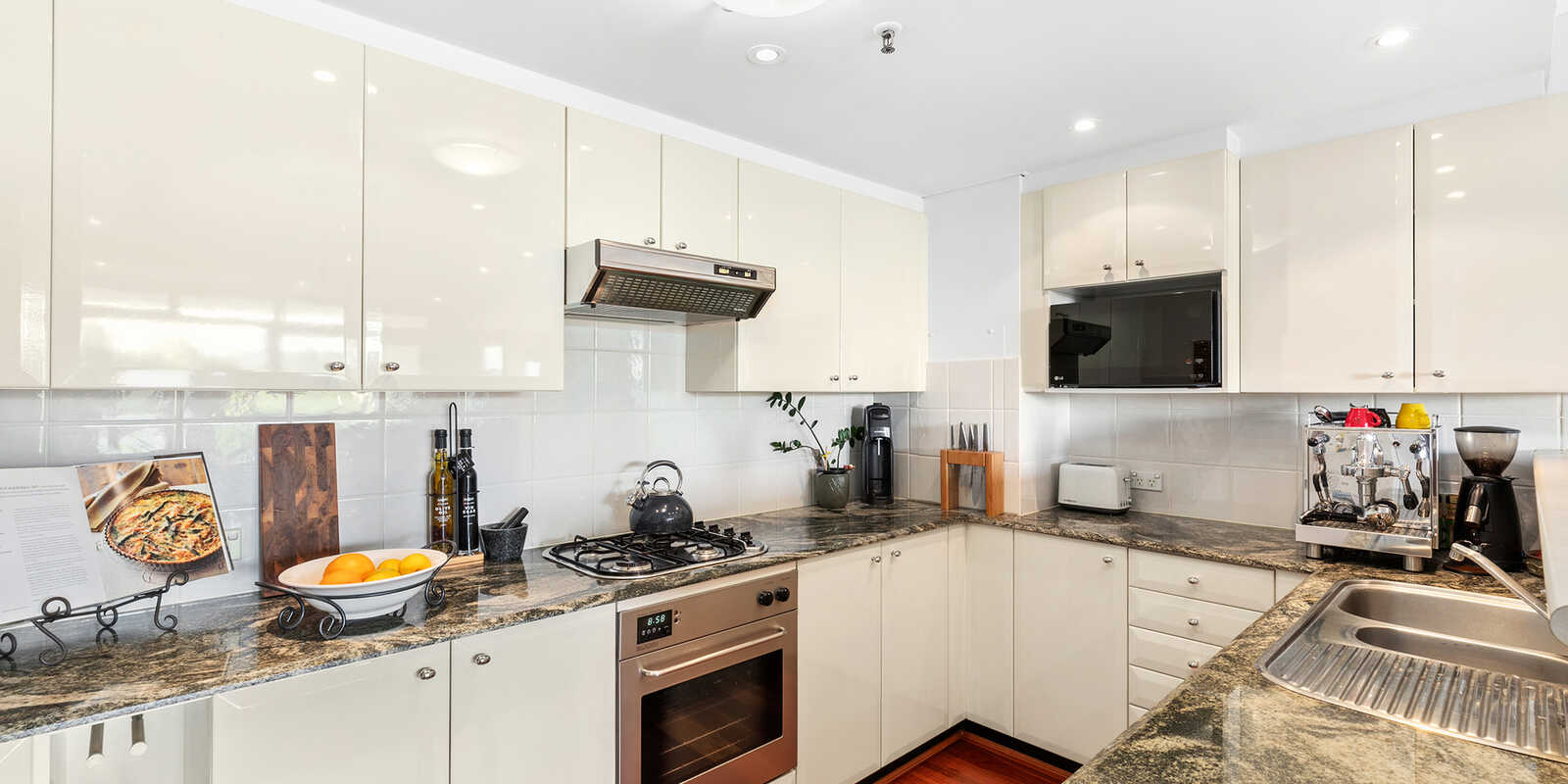 310/63 Crown Street Woolloomooloo 310/63 Crown Street Woolloomooloo