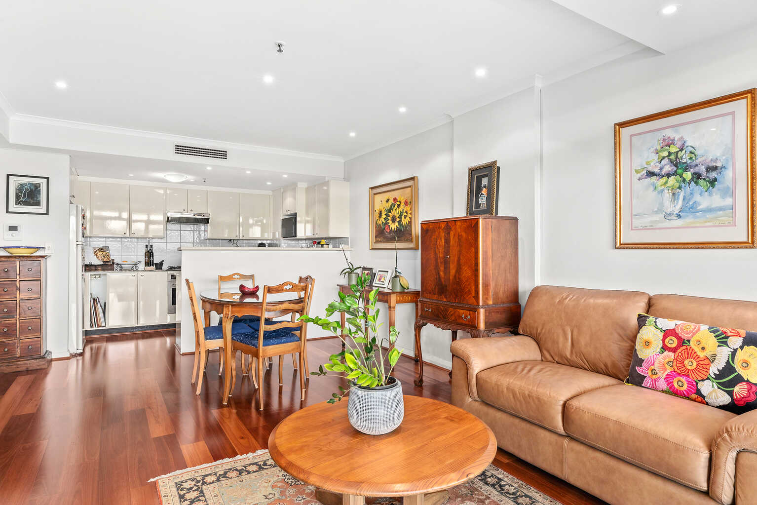 310/63 Crown Street Woolloomooloo 310/63 Crown Street Woolloomooloo