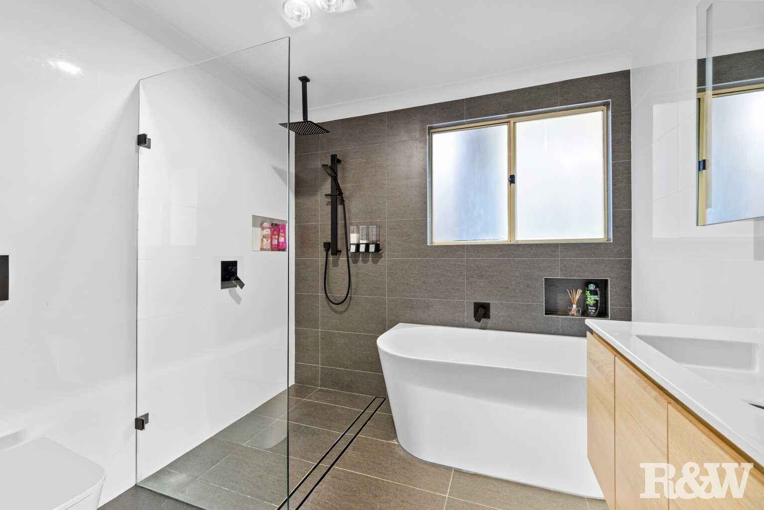 8 Timbertop Drive Umina Beach 8 Timbertop Drive Umina Beach