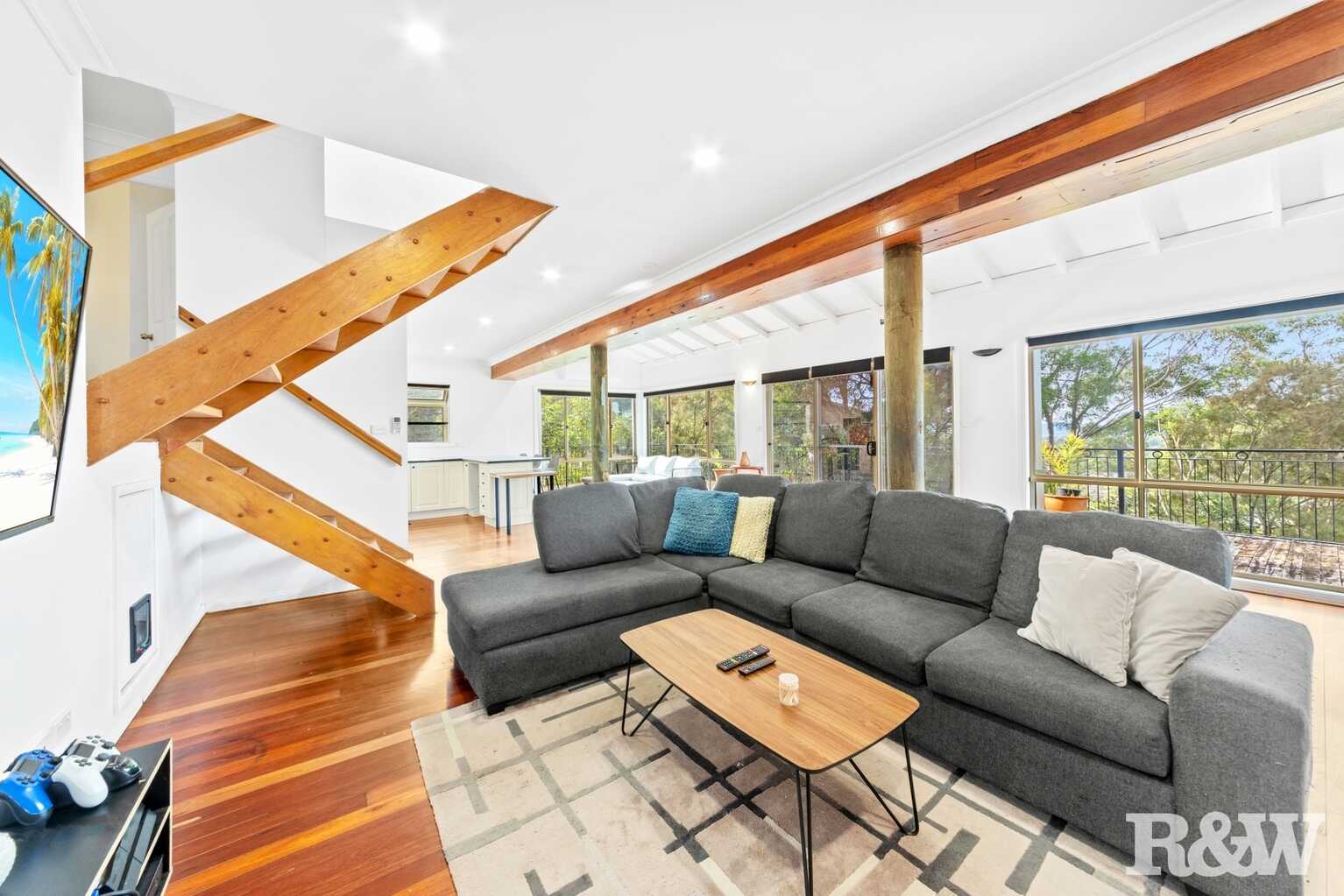 8 Timbertop Drive Umina Beach 8 Timbertop Drive Umina Beach