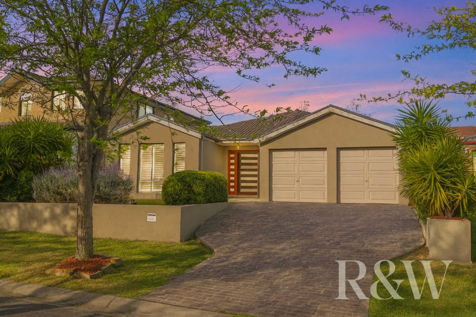 24 LORD ELDON DRIVE Harrington Park 24 LORD ELDON DRIVE Harrington Park