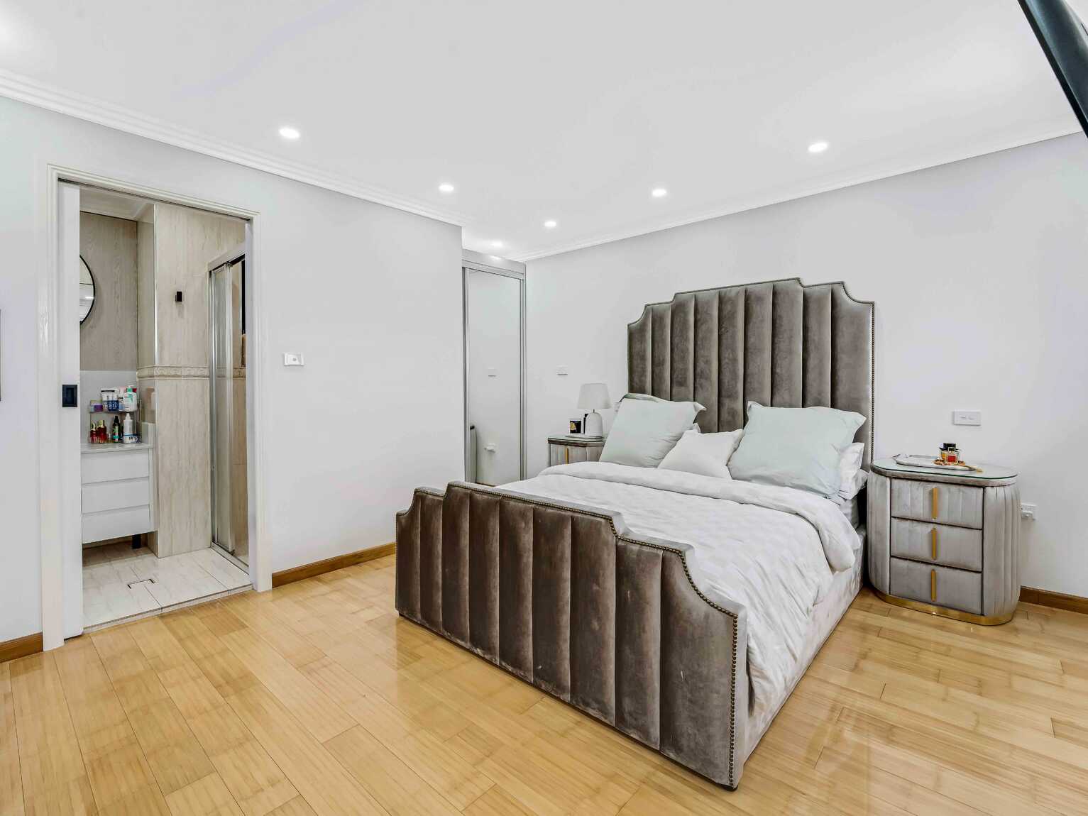 12 Tunnack Close West Hoxton 12 Tunnack Close West Hoxton