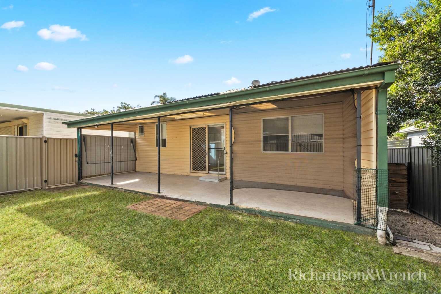 19 Banksia Street Ettalong Beach 19 Banksia Street Ettalong Beach
