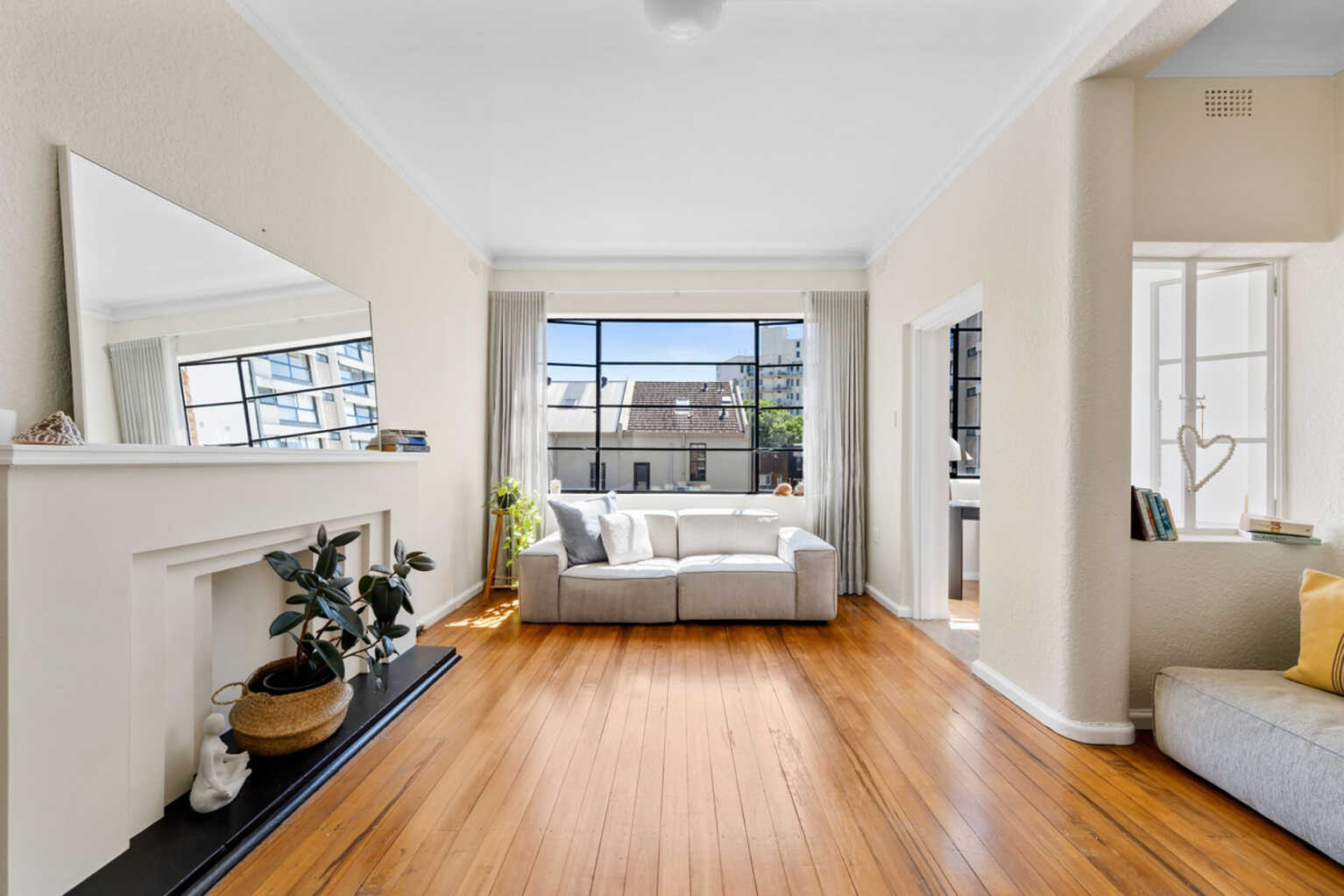 18/10C Challis Avenue Potts Point 18/10C Challis Avenue Potts Point
