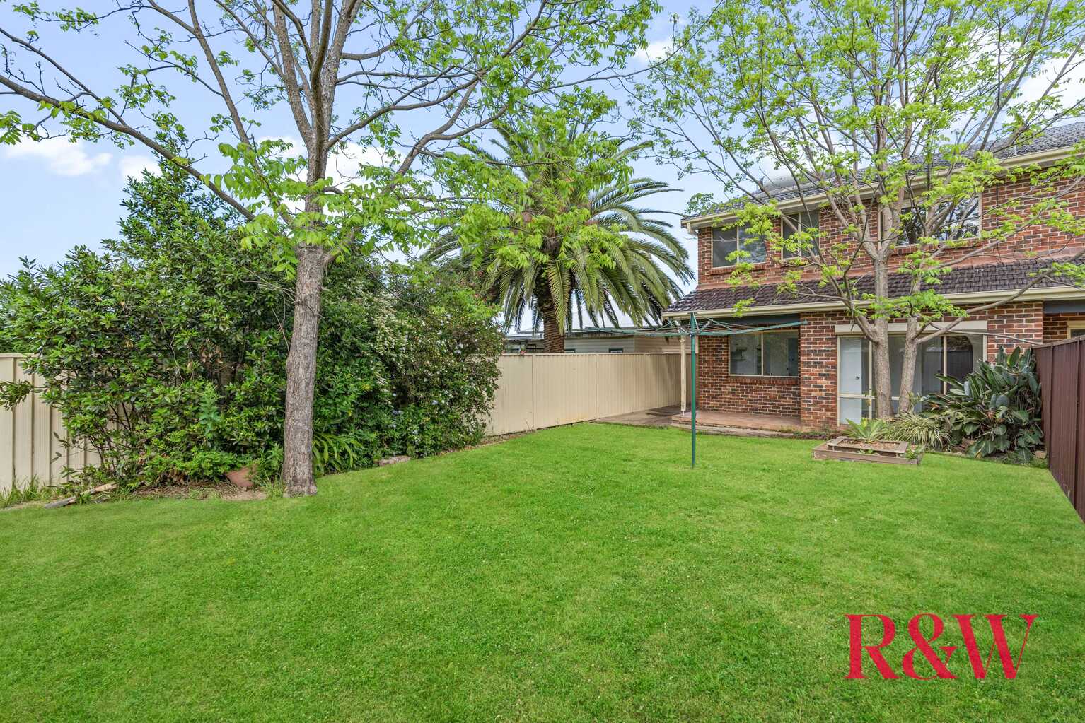 8b NORMAN STREET Punchbowl 8b NORMAN STREET Punchbowl