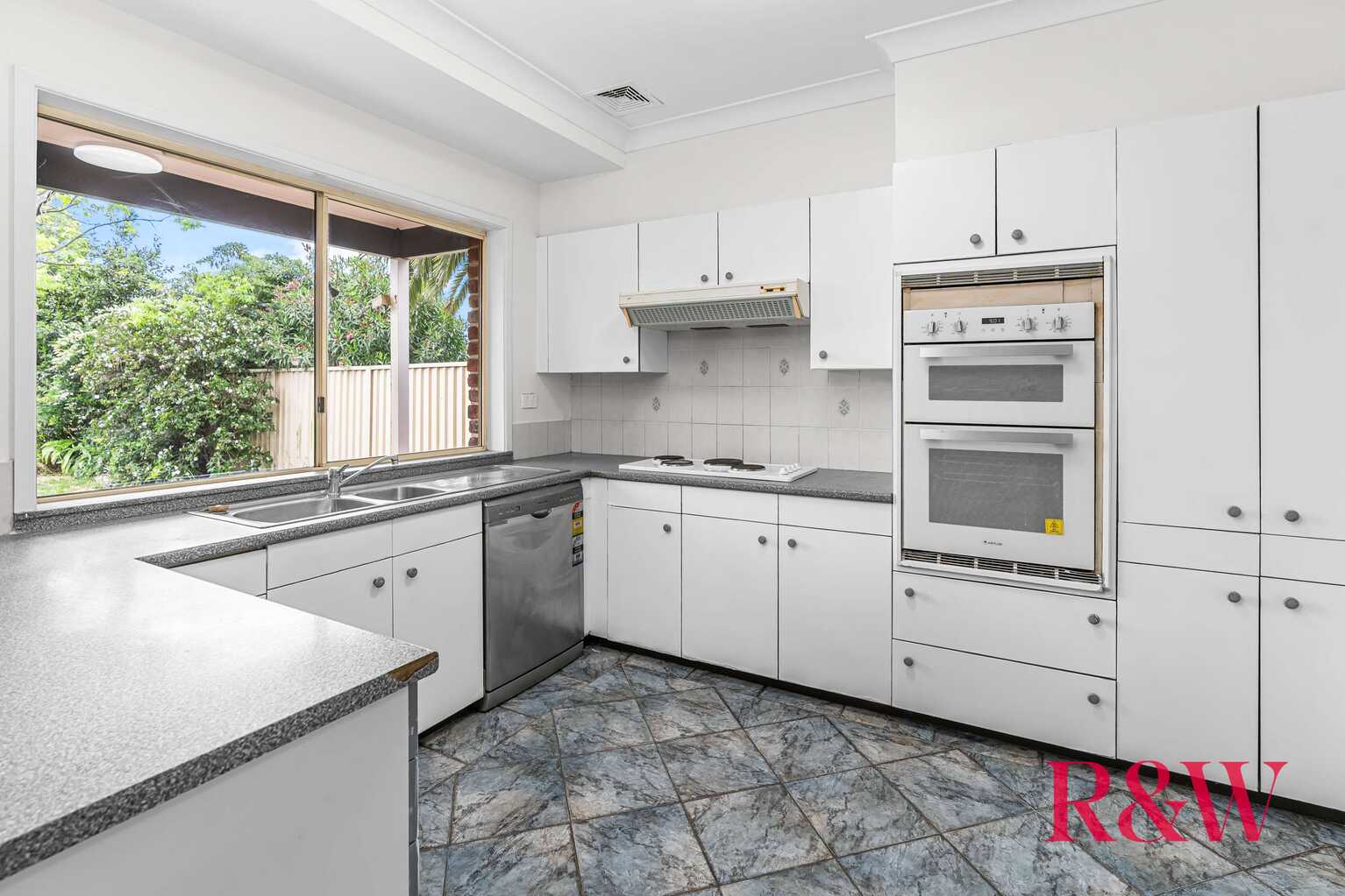 8b NORMAN STREET Punchbowl 8b NORMAN STREET Punchbowl