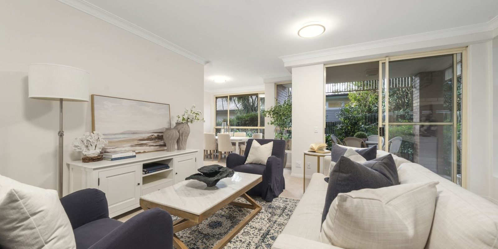 8/6 Hale Road Mosman