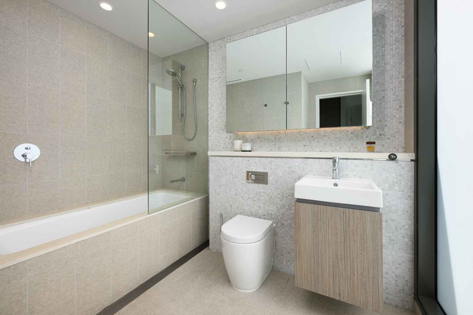 1601/225 Pacific Highway North Sydney 1601/225 Pacific Highway North Sydney