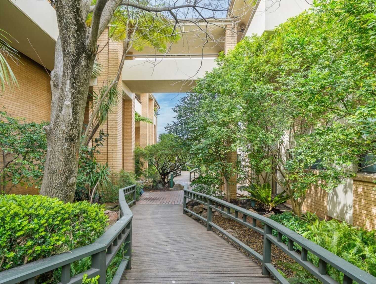 11/156 Military Road Neutral Bay 11/156 Military Road Neutral Bay