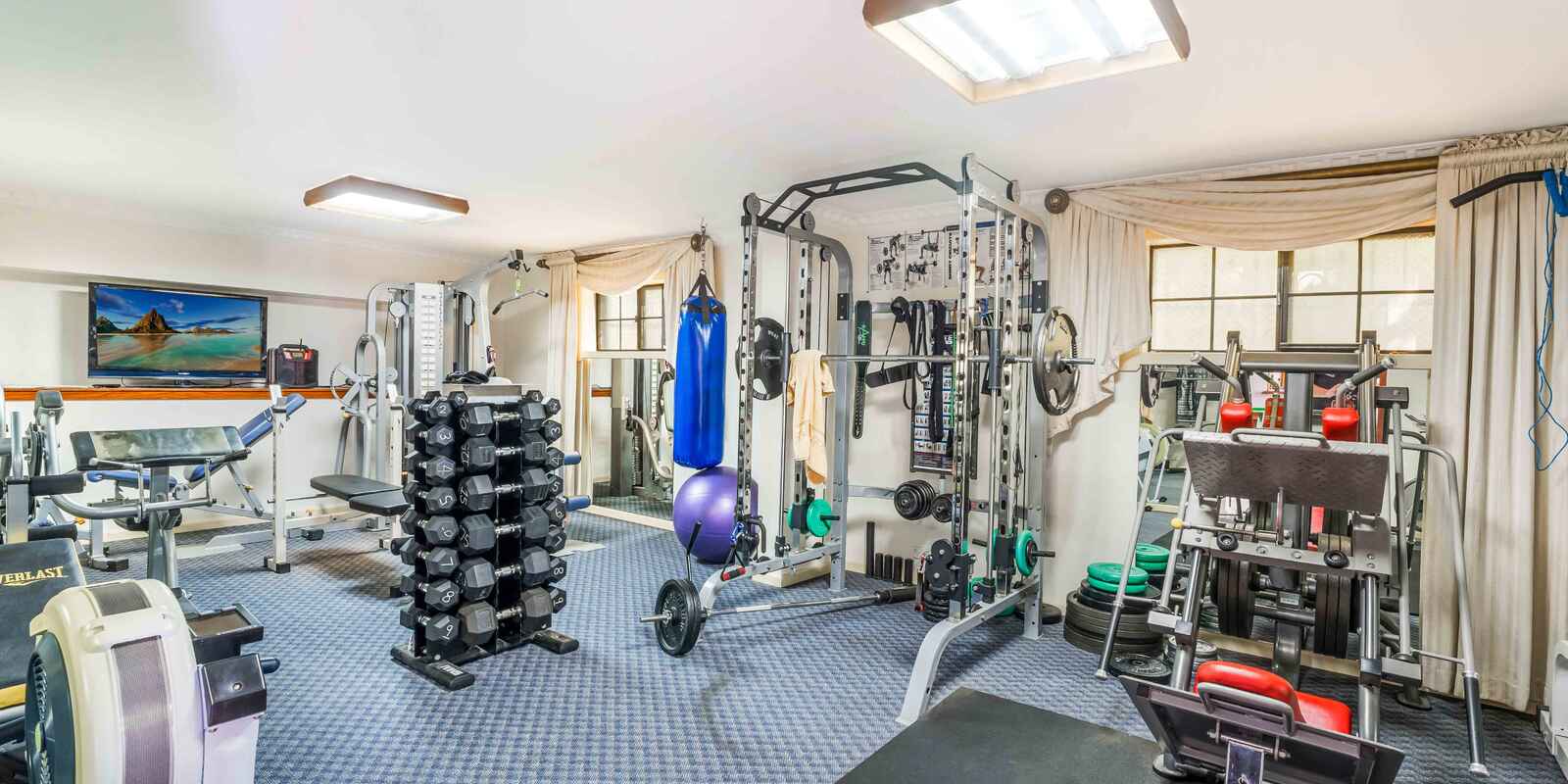 6 Gazi Close Bossley Park 6 Gazi Close Bossley Park