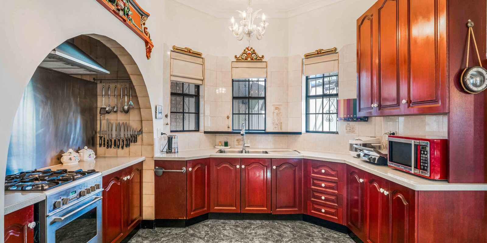 6 Gazi Close Bossley Park 6 Gazi Close Bossley Park