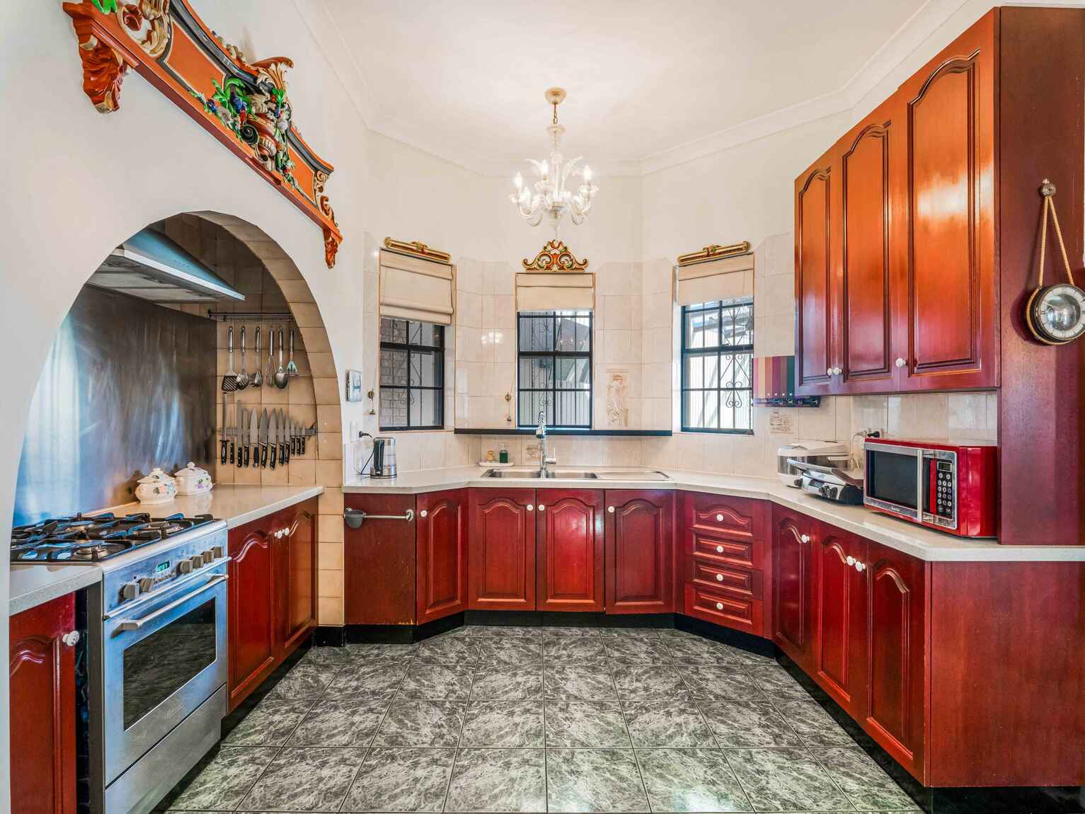 6 Gazi Close Bossley Park 6 Gazi Close Bossley Park