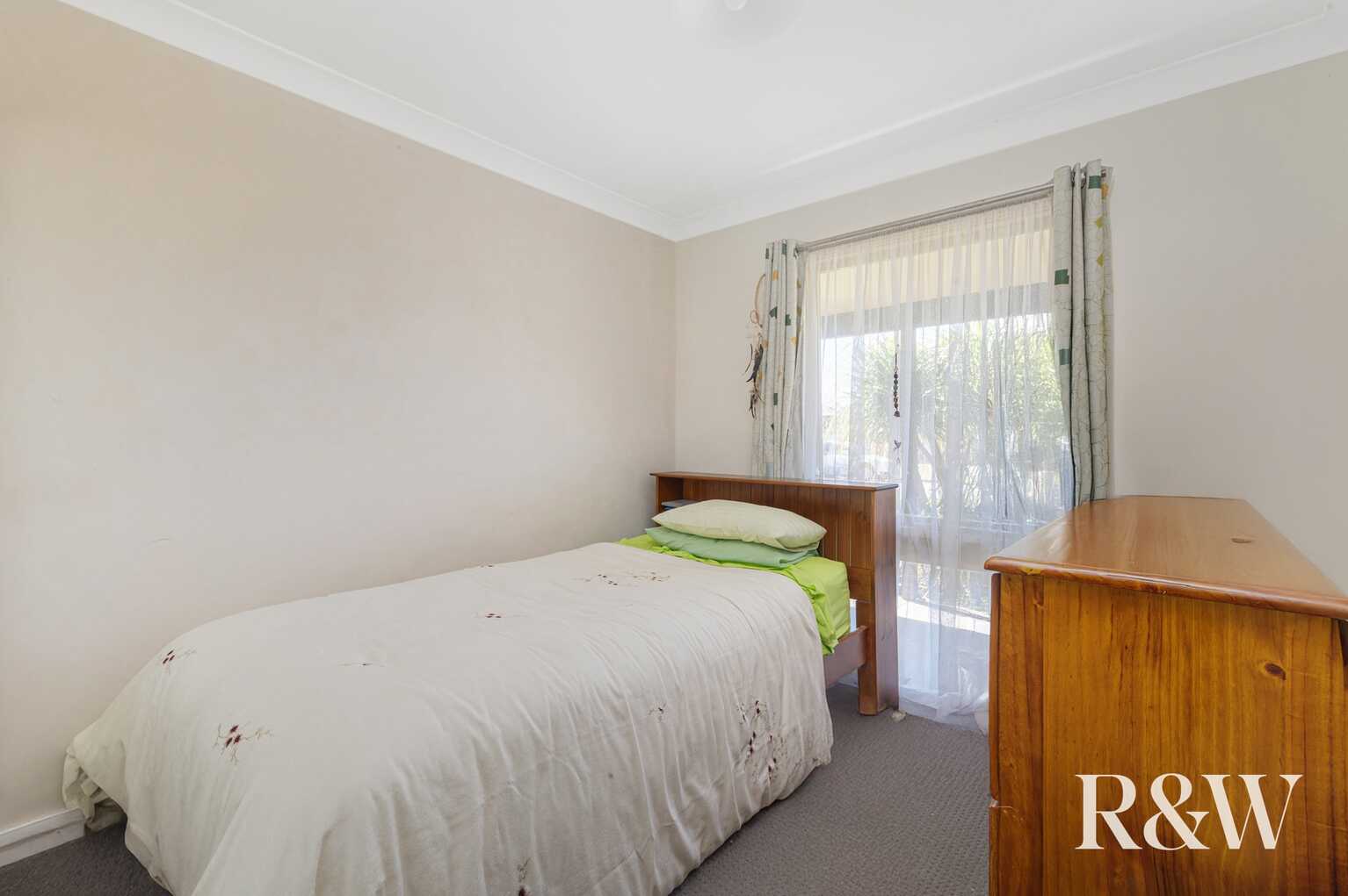 1 Kippax Place St Clair 1 Kippax Place St Clair